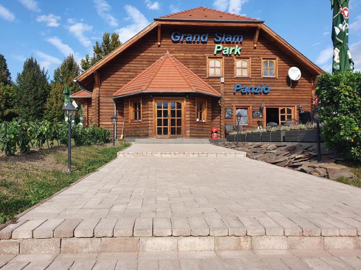 Grand Slam Park Inn - Budapest — Photos 2